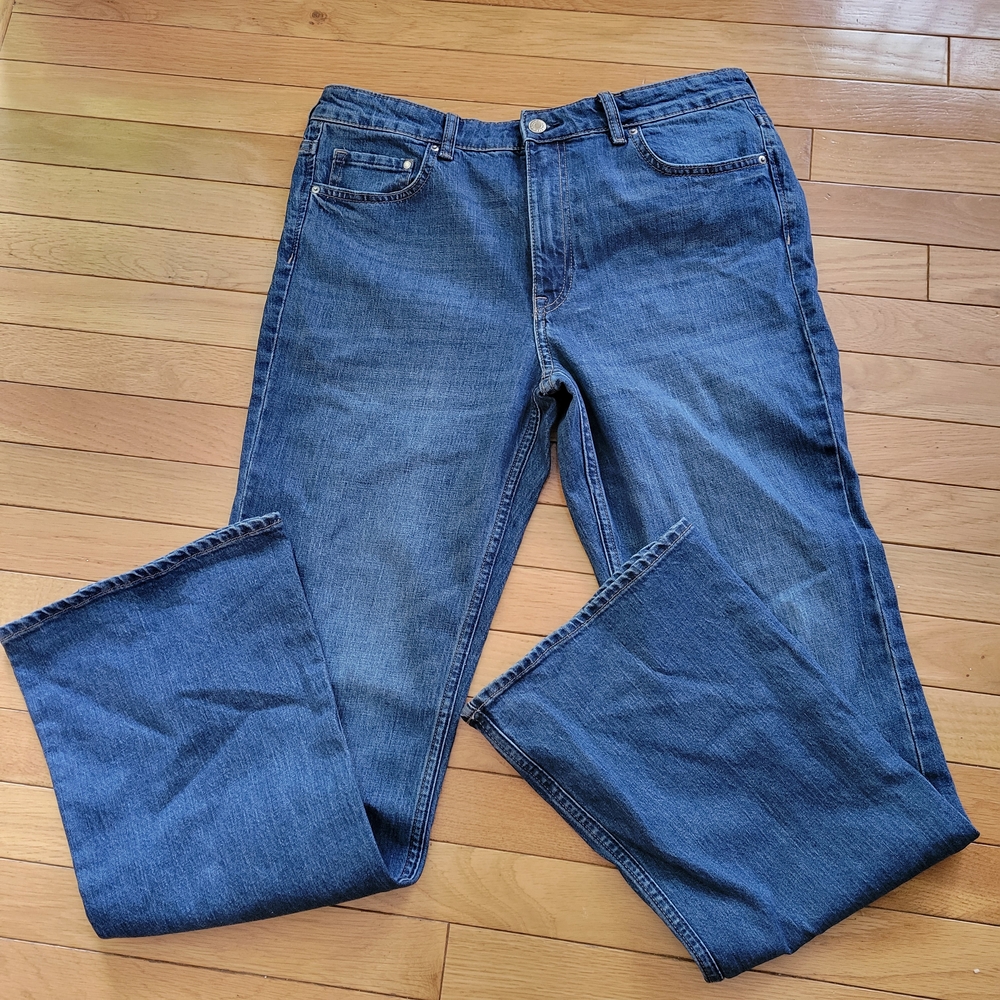 H&M Women's High Rise Bootcut Jeans - Mid Blue